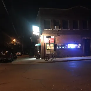 Winnie was kicked out for too much "side boob". Is this a thing? In MN? Like. If you'e kicking people out for side boob you can't a bar.