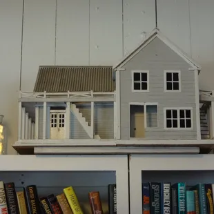 library behind the creamery