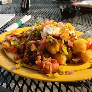 Half an order of the Joe's Garbage Can appetizer (how big is the full order?!) Soo good!