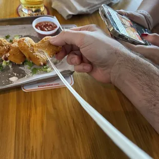 Look at that STREEEEEEETCH!