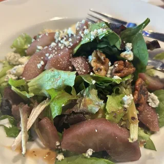 Pear and Gorgonzola Salad