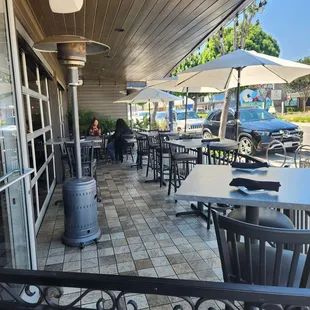 Outdoor seating options