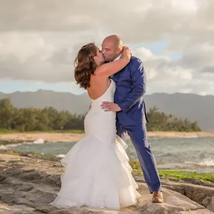Knots &amp; Shots Hawaii, LLC  Oahu, Hawaii Wedding