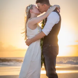 North Shore Oahu Wedding  Knots &amp; Shots Hawaii, LLC