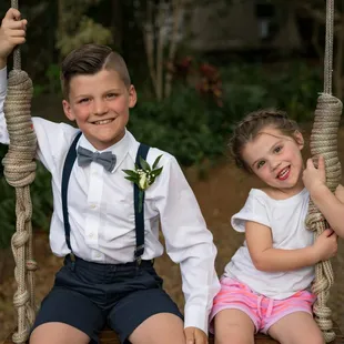 Knots &amp; Shots Hawaii, LLC Oahu, Hawaii  Wedding Officiants &amp; Photography