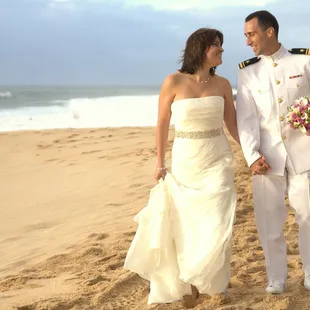 Knots &amp; Shots Hawaii, LLC
 Oahu, Hawaii 
 Wedding Officiants &amp; Photography