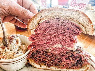 Dominic's Deli & Eatery