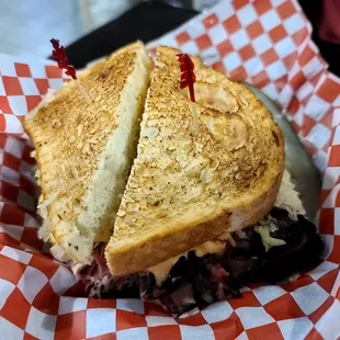 Pastrami Reuben