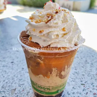 &quot;junior&quot; black and tan sundae (10.00$)