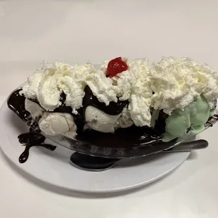 Kids Banana Split with Chocolate Mint, Butter Pecan, &amp; French Vanilla Bean
