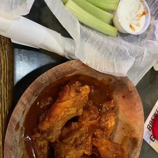 Wings size and amount of sauce