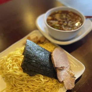 Dipping Ramen