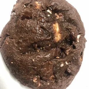 Rocky Road Cookie (Marshmallows, Nuts, &amp; Decadent Chocolate!!!)