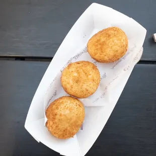 Mozzarella cheese balls