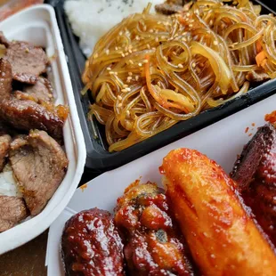 food, chicken wings and fried chicken