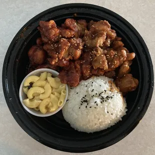 Half &amp; half chicken. © 2023 Karen Johanson