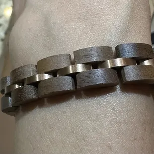 Beautiful bracelet with rose gold and koa wood!