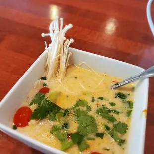 FRESH + RAW UNCOOKED ENOKI MUSHROOMS in TOM KAH SOUP UNBELIEVABLE!!! It can kill anyone!!!!