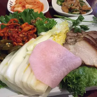 Lunch Bossam and Doenjang Jjigae