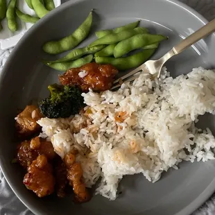 Edamame, white rice &amp; general Tso