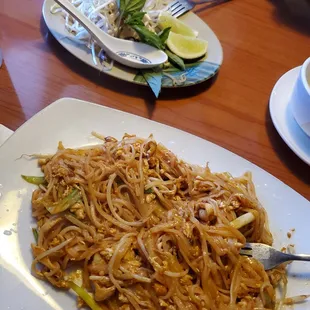 Pad thai