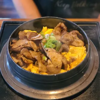 Rice Pot with Soy Sauce Pork
