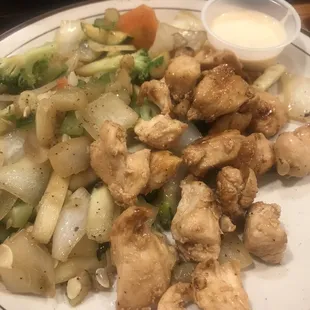 Hibachi Chicken with double vegetables (April 2022) -- chicken was really dry.