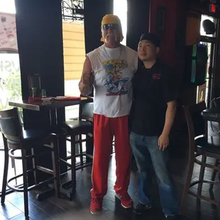 I arrived at Kobe Italian at around 2:30pm. I saw Hogan with his friends. Then I took this pic with him and Kobe Italian sushi chef. :)