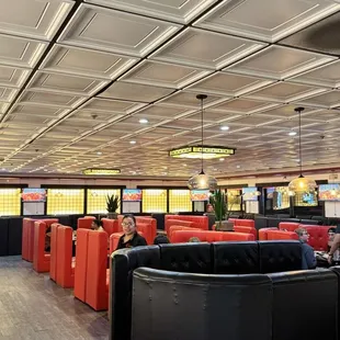 sushi and sashimi, interior