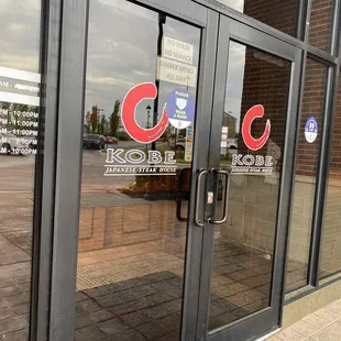 the entrance to the restaurant