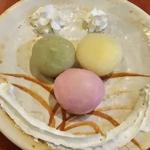 Mochi Ice [Vanilla, Strawberry and Matcha]