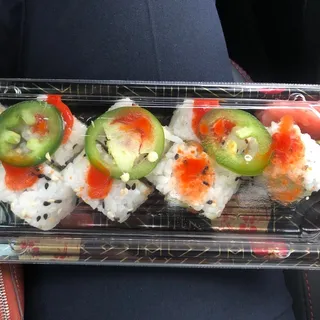 *HAMACHI ROLL