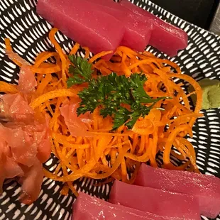 (6) pieces of Tuna