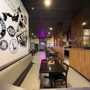 sushi and sashimi, interior