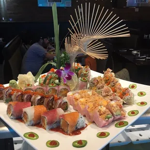 sushi, sashimi, sushi and sashimi, food