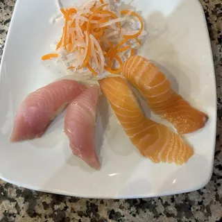 Yellowtail Nigiri