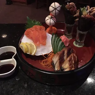 Crab hand roll. Salmon&amp;unagi. Beautiful