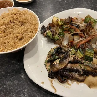 Vegetables with portobello and garlic fried rice.