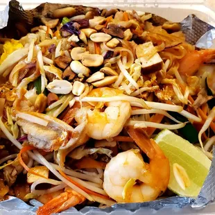 Pad Thai Chicken with extra Shrimp