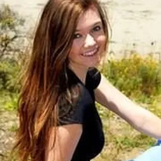 Isabel R.