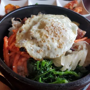 Galbi dolsot bi bim bop