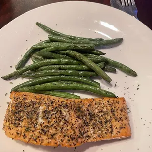 Salmon amf green beans