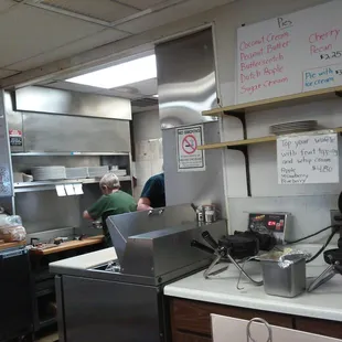 The kitchen in full action