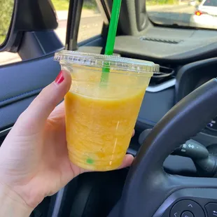 Mango smoothie