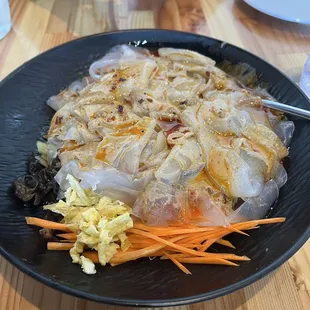 La Zhang Pi (cold noodles with vegetables)