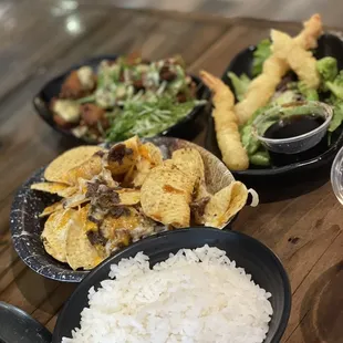 Appetizers Nacho Bulgogi , tempura, Honey Mustard Chicken