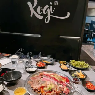 Restaurant booth