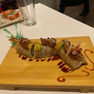 Dragon roll