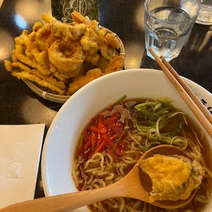 VEGETABLE TEMPURA RAMEN