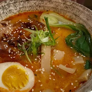 TONKOTSU RAMEN